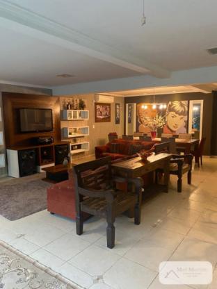 Linda casa na Rua Machado Lopes