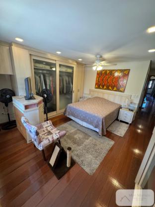 Prédio de Alvenaria Residencial e Comercial