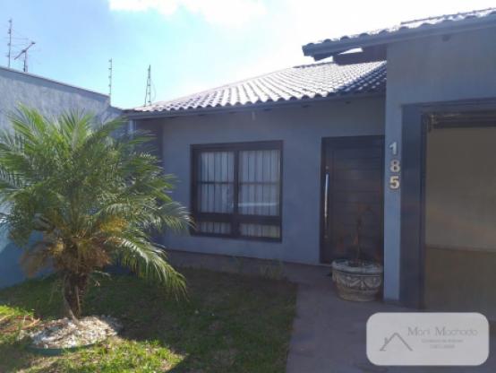 Linda casa 03 dormitórios bairro Liberdade em Esteio